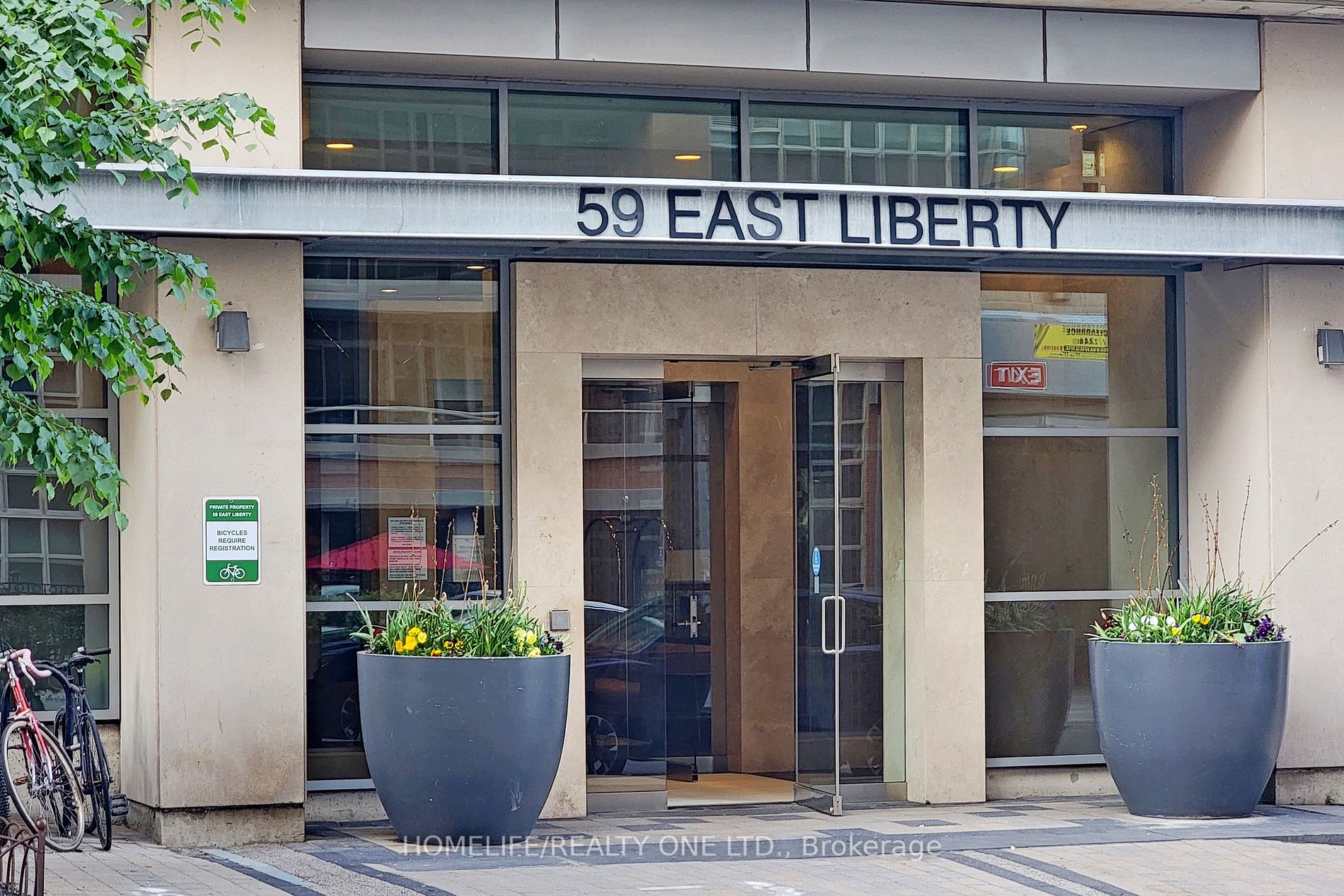 59 East Liberty St, #1702