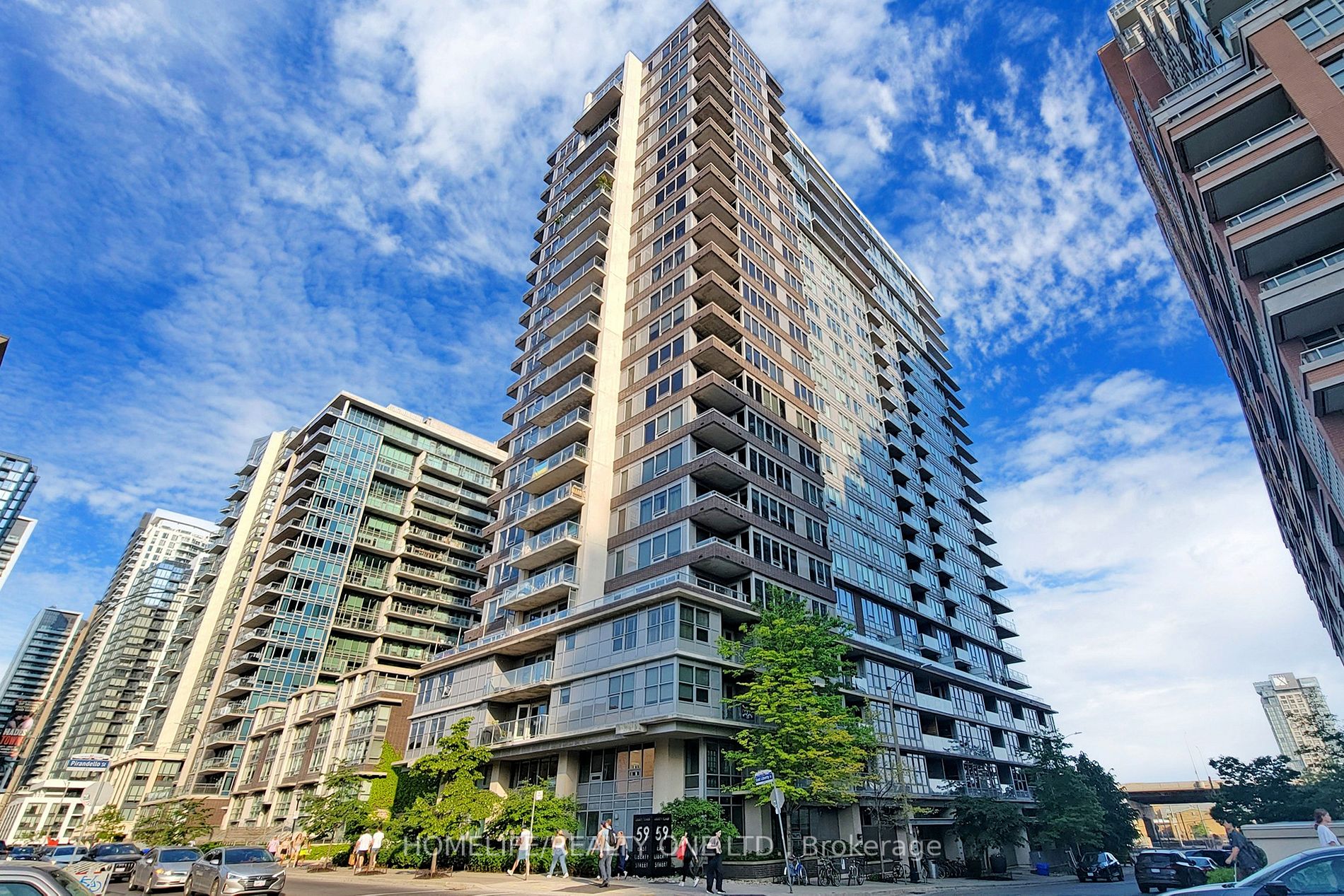 59 East Liberty St, #1702