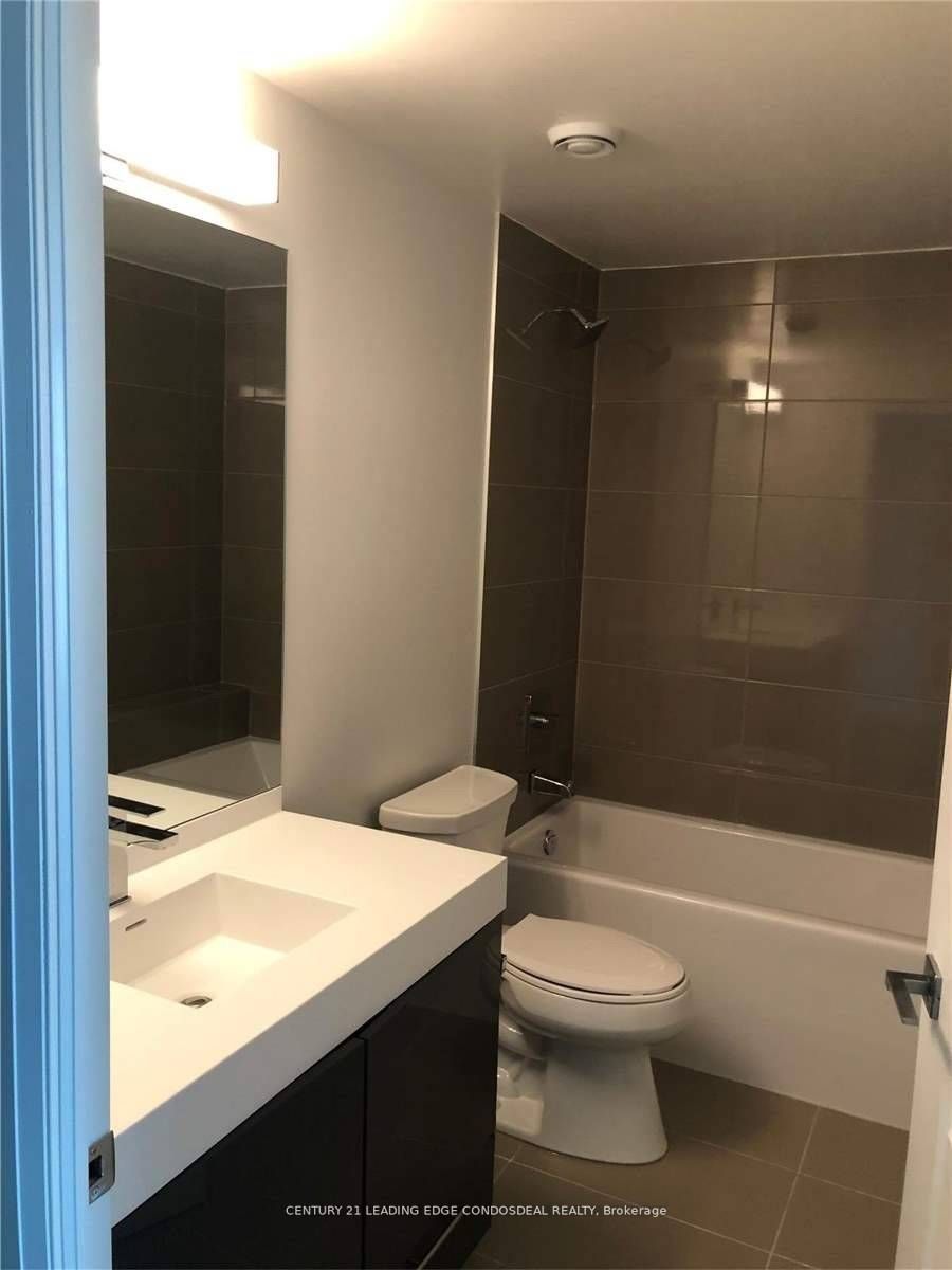 251 Jarvis St, #1827