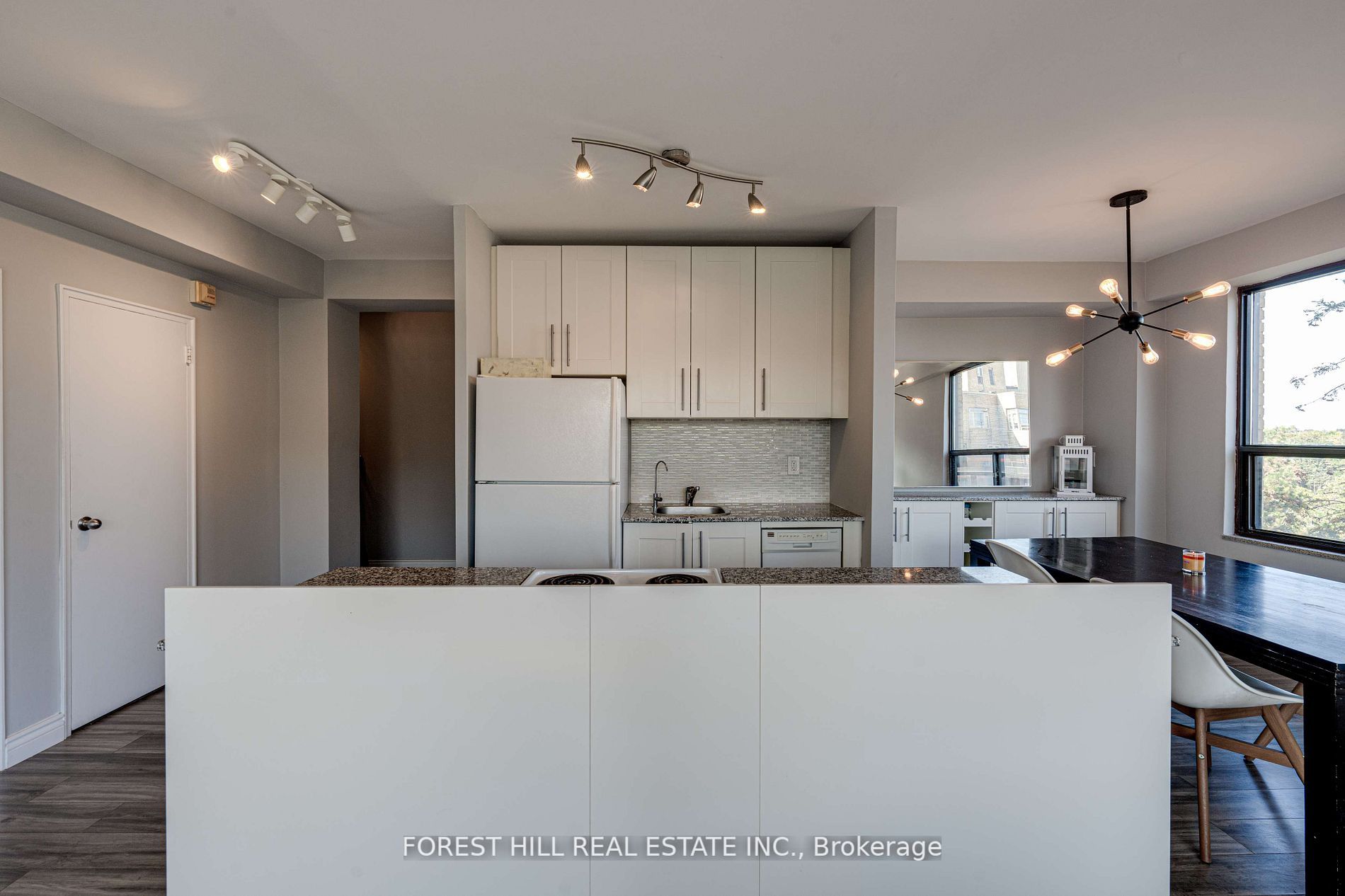 740 Eglinton Ave, #507