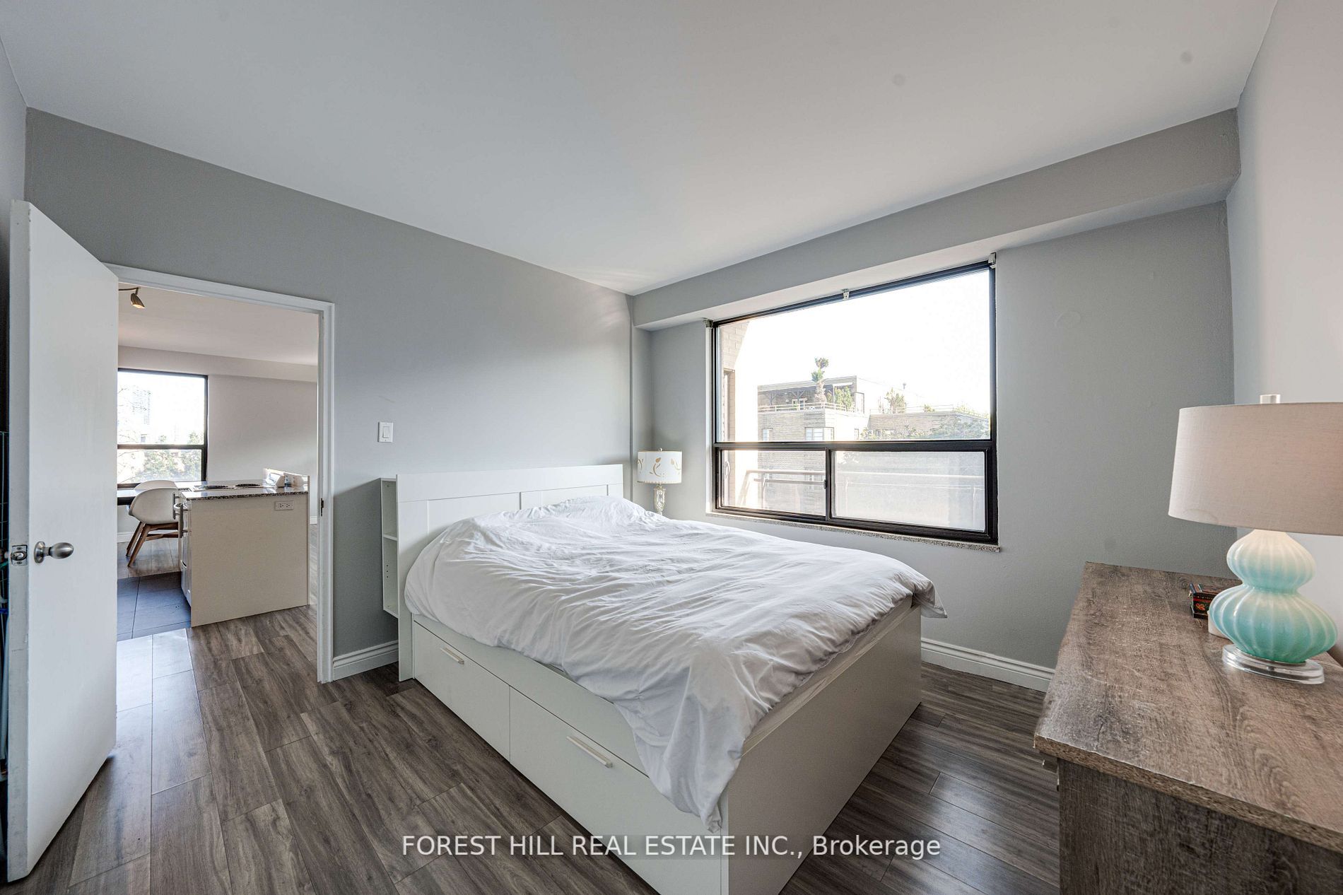 740 Eglinton Ave, #507