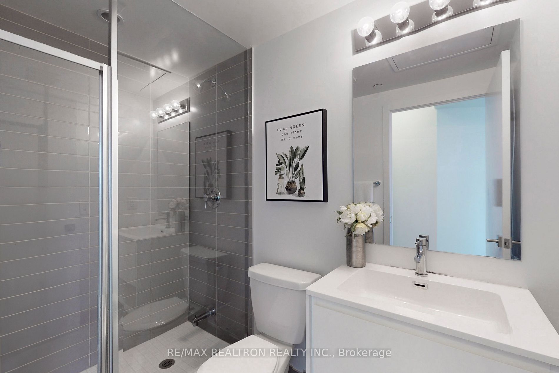 159 Wellesley St E, #908