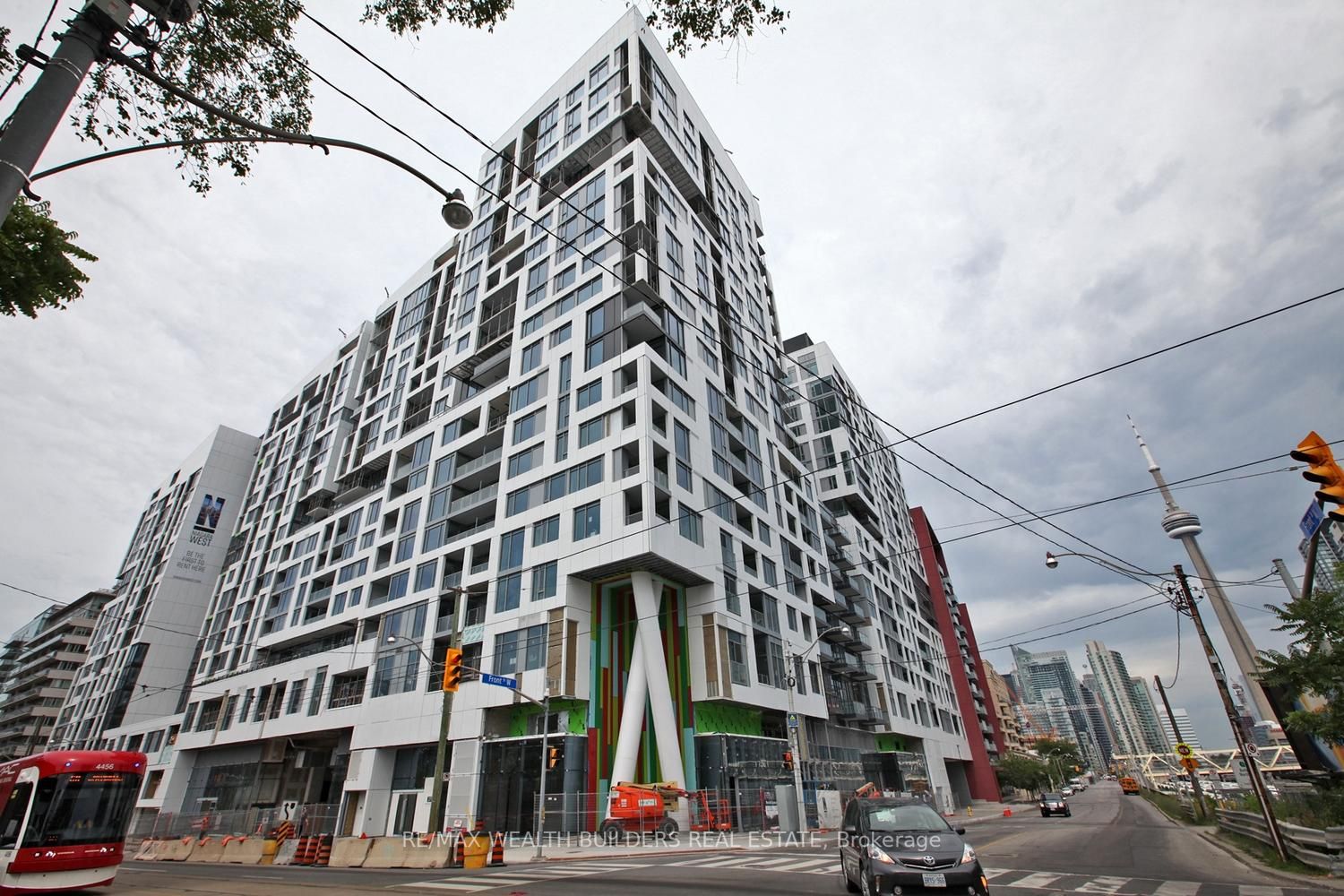 27 Bathurst St, #514W