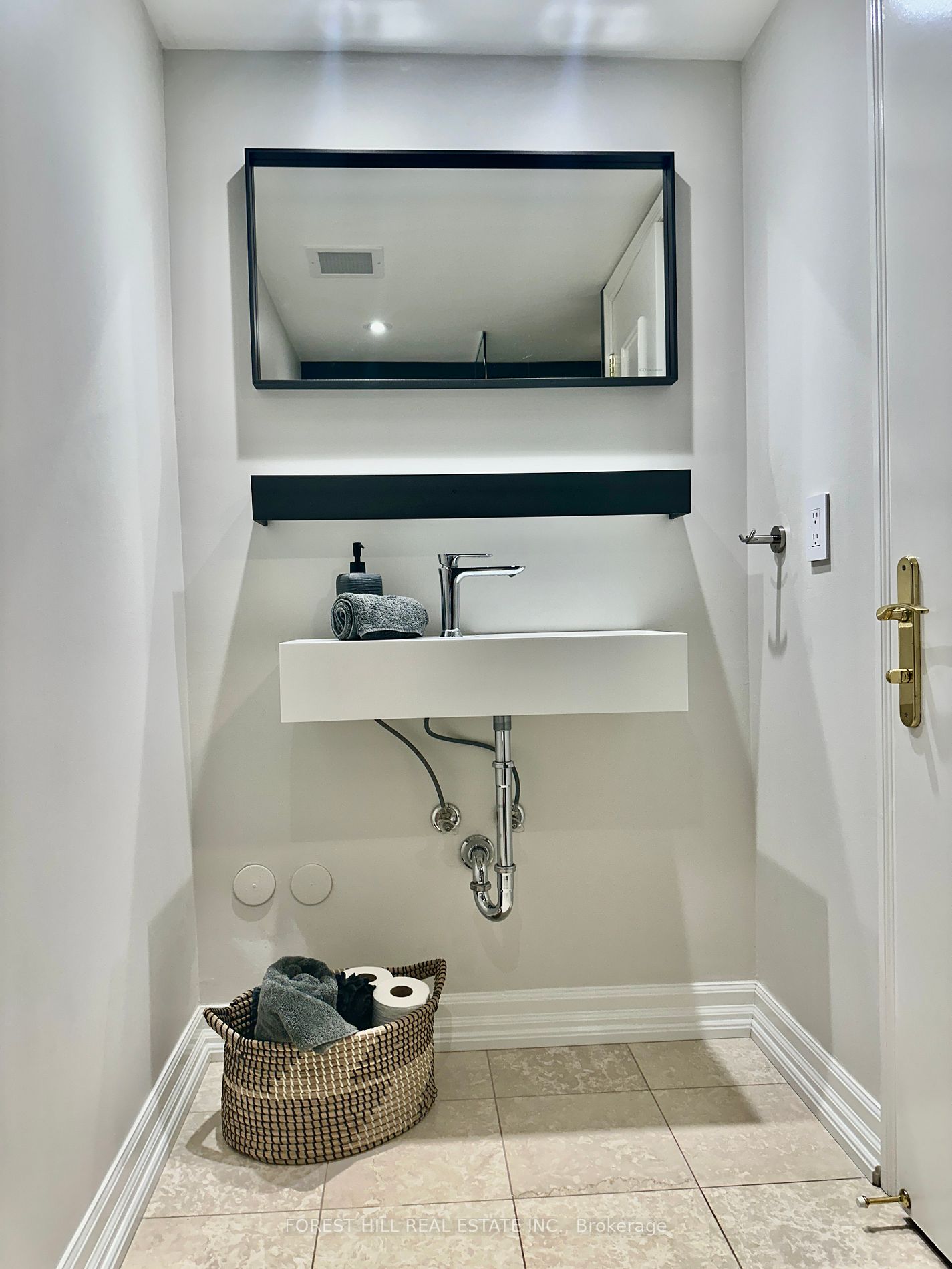 2727 Yonge Street, #416