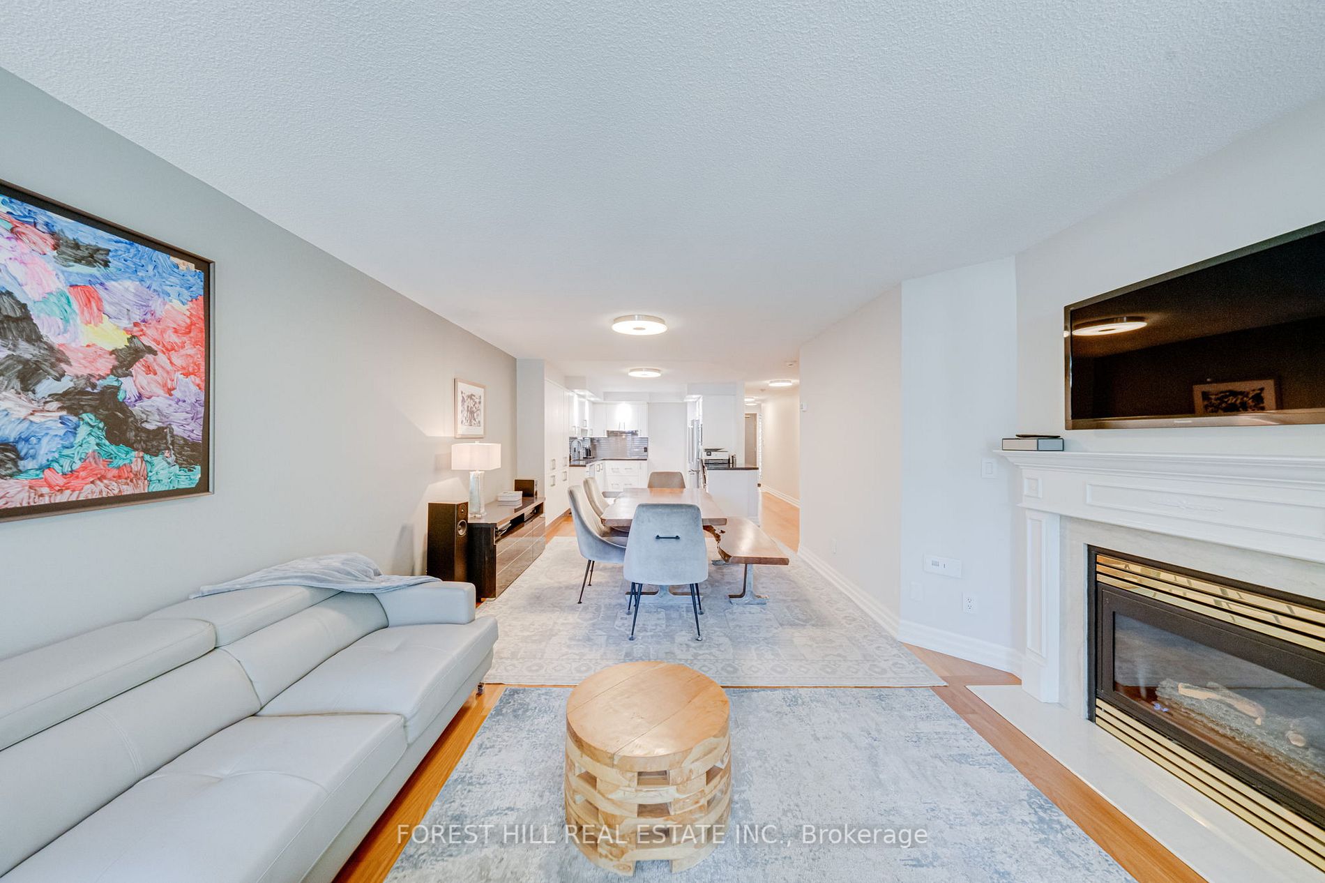 2727 Yonge Street, #416