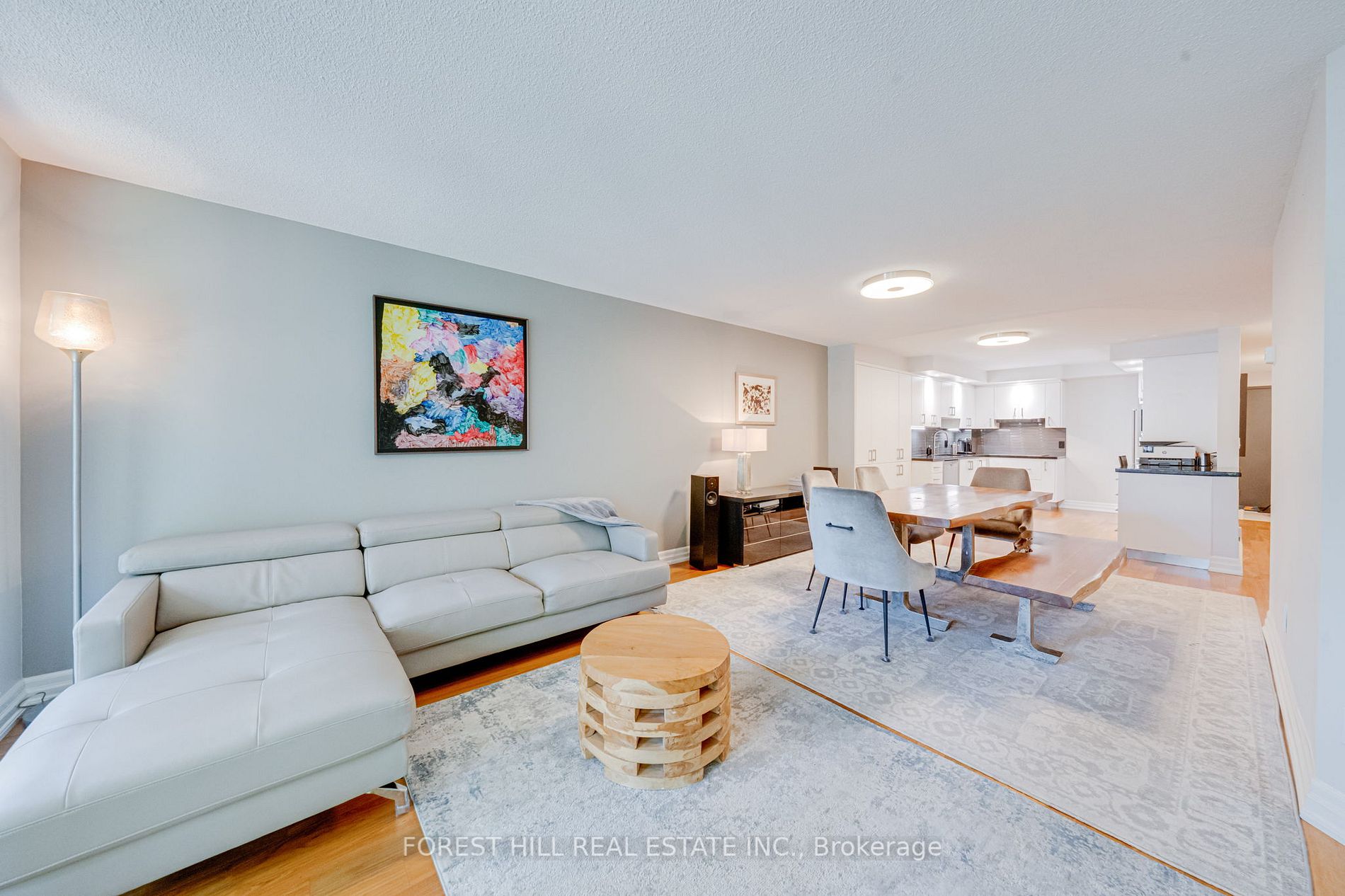 2727 Yonge Street, #416