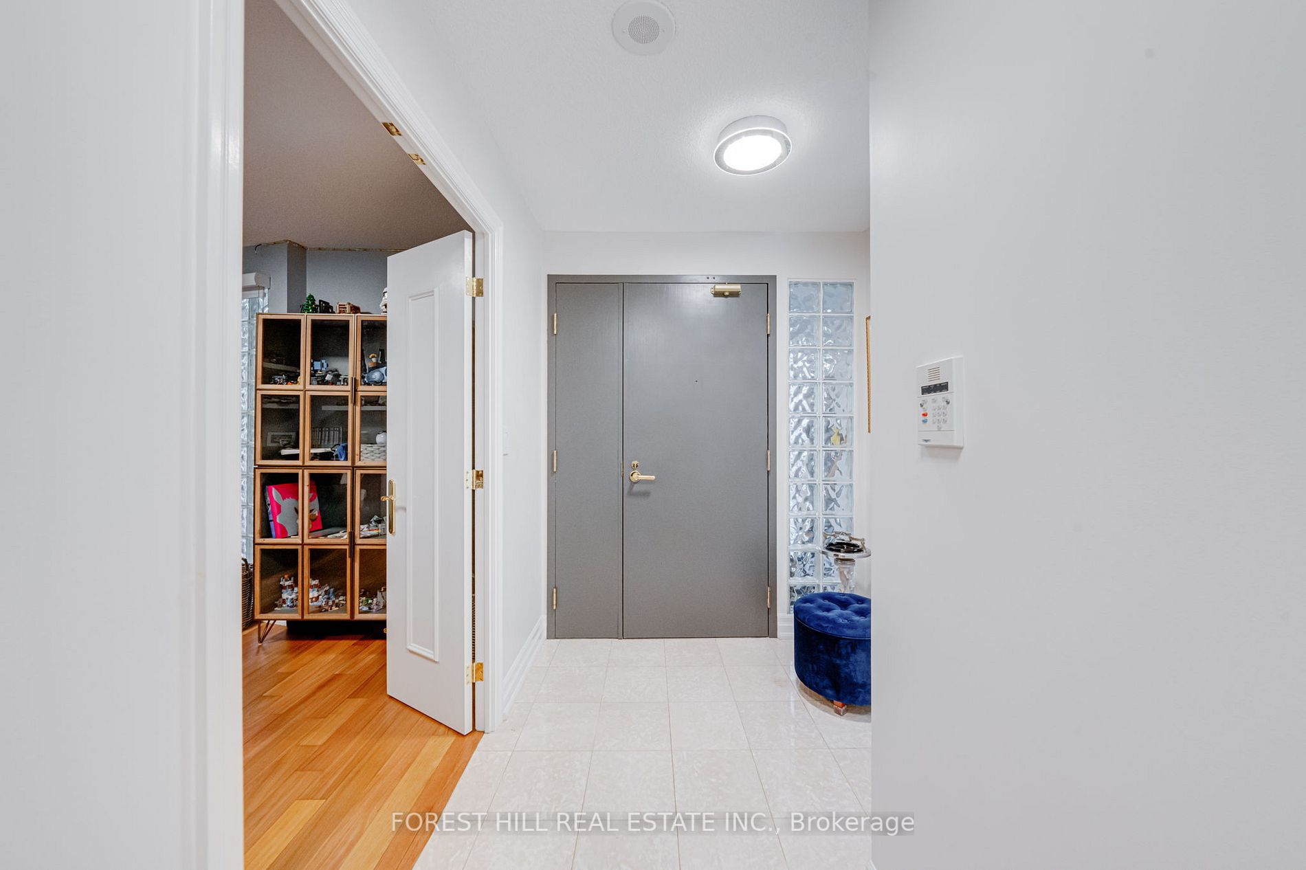 2727 Yonge Street, #416