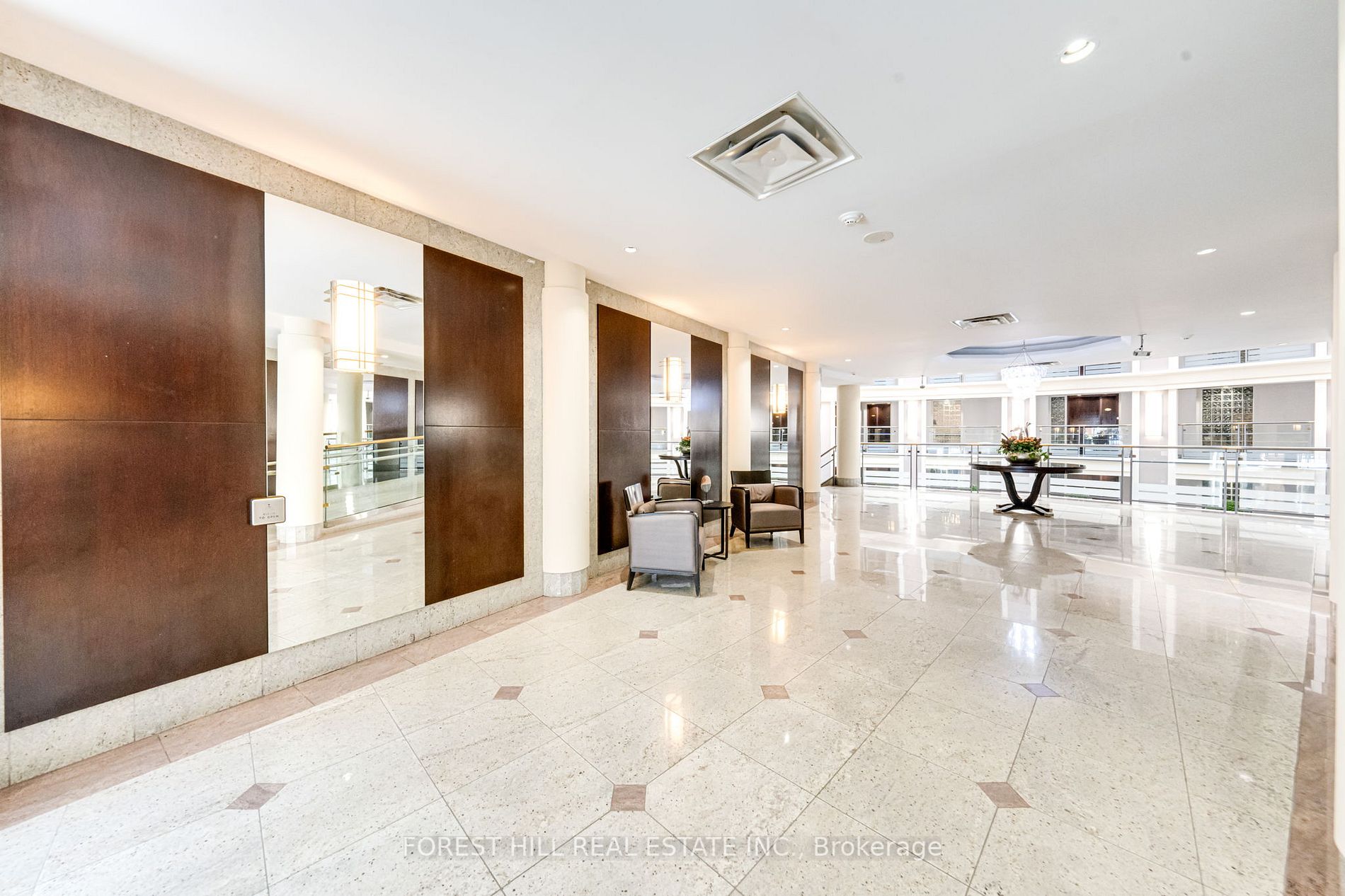 2727 Yonge Street, #416