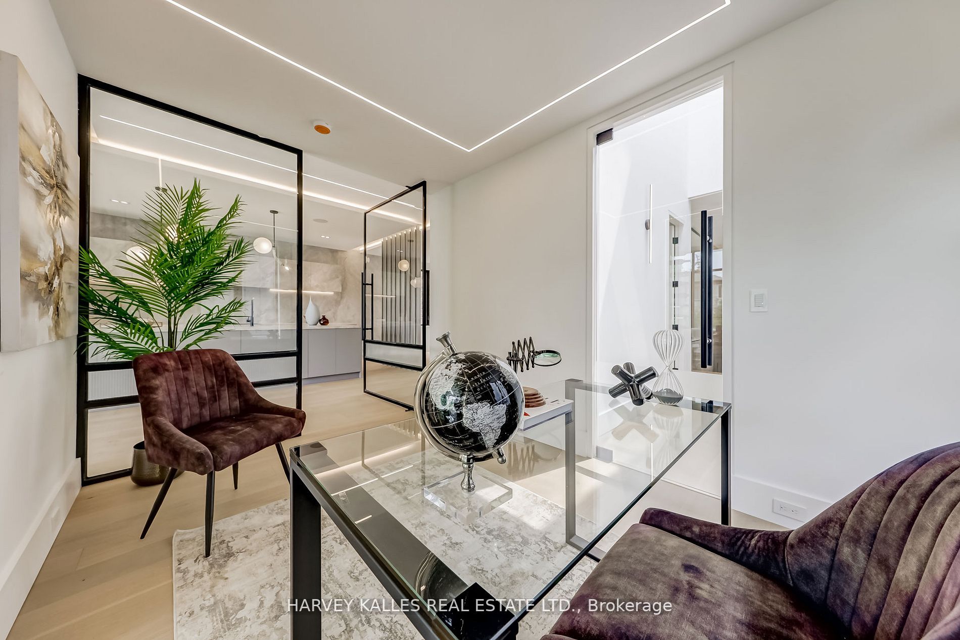 70 Dunblaine Ave