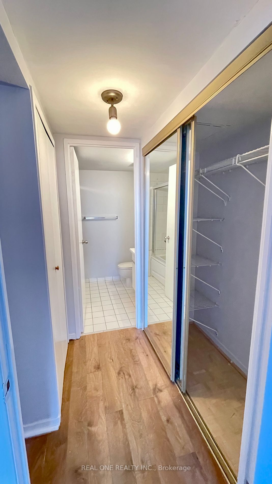 1001 Bay St, #2517