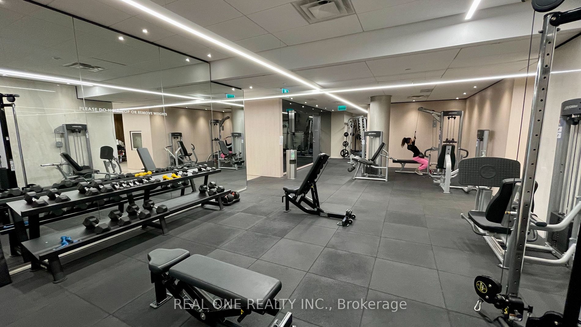1001 Bay St, #2517