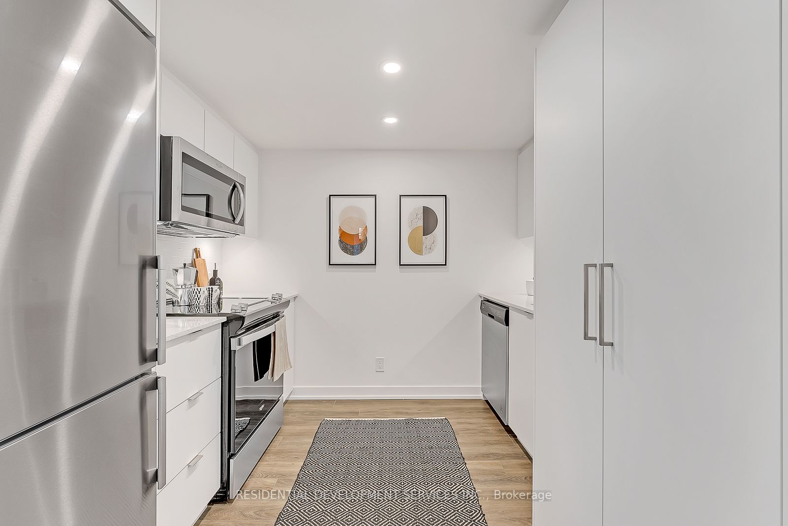 30 Tretti Way, #318