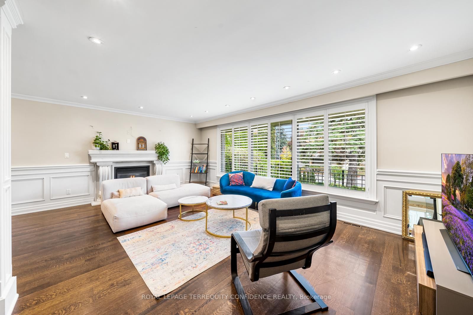 58 Burbank Dr