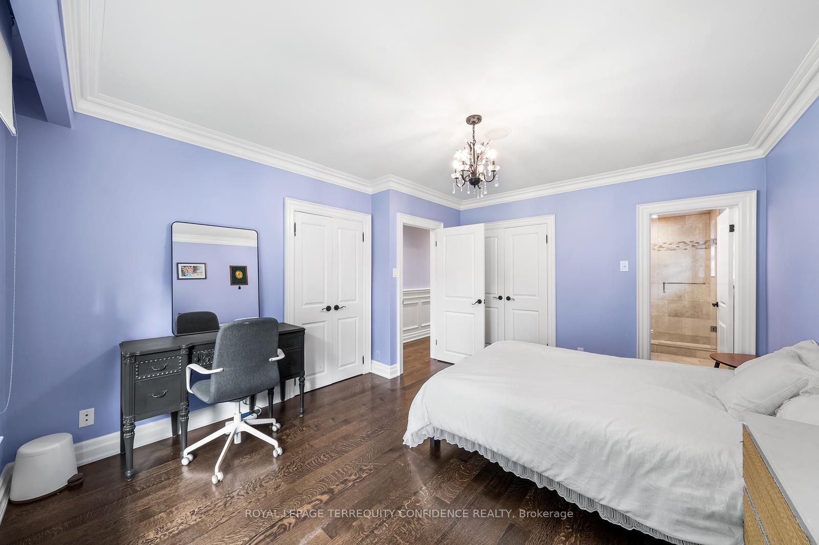 58 Burbank Dr