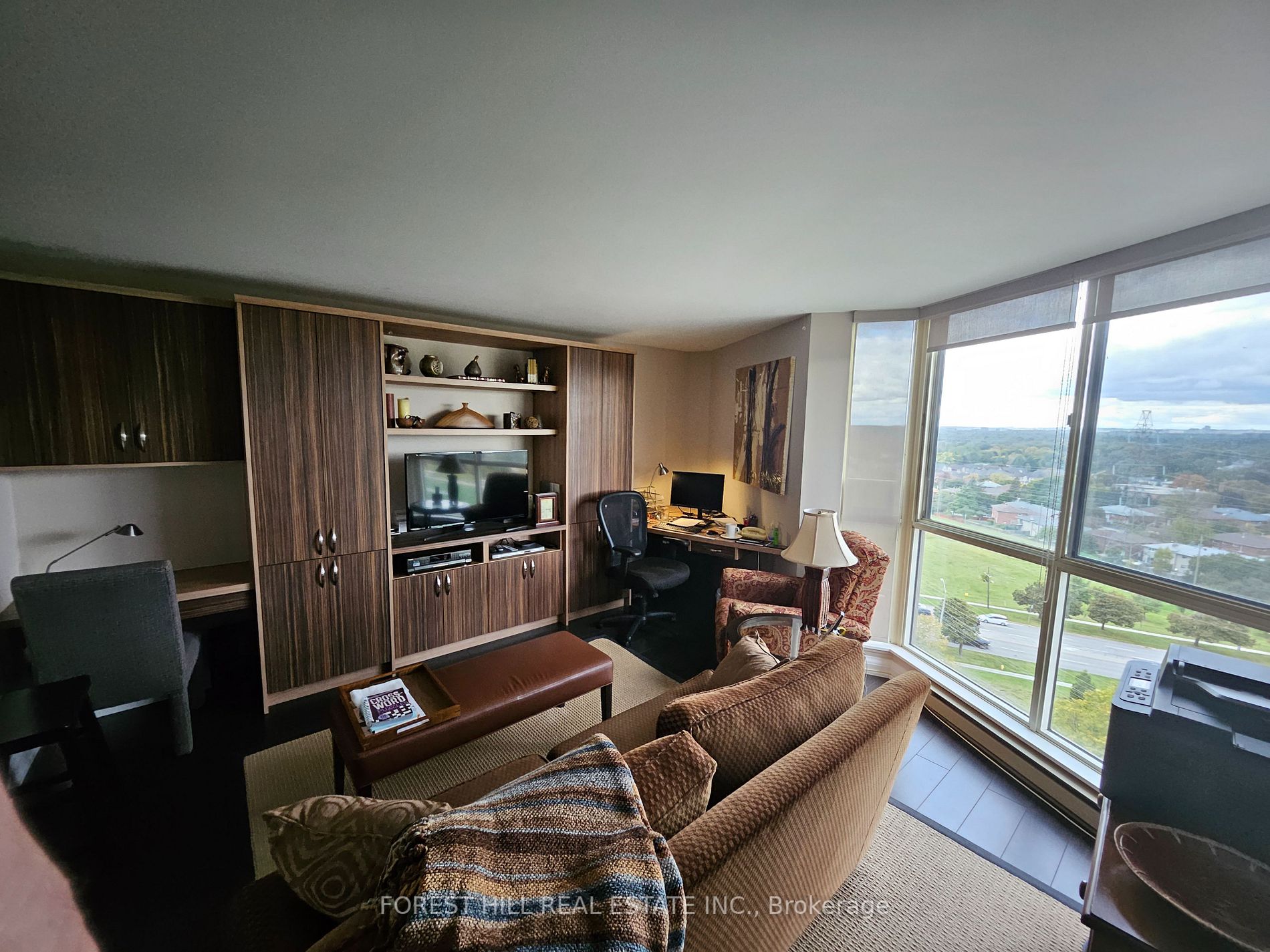 85 Skymark Dr, #1005