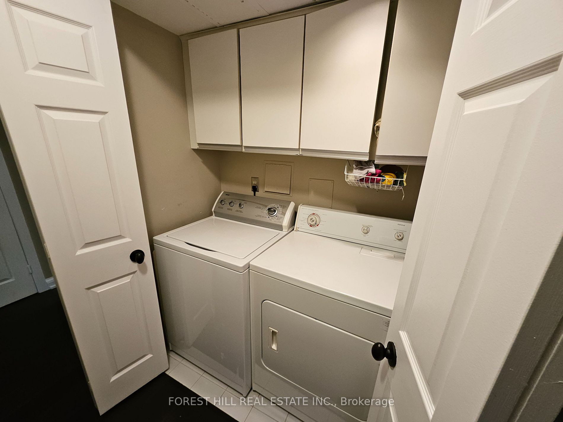 85 Skymark Dr, #1005