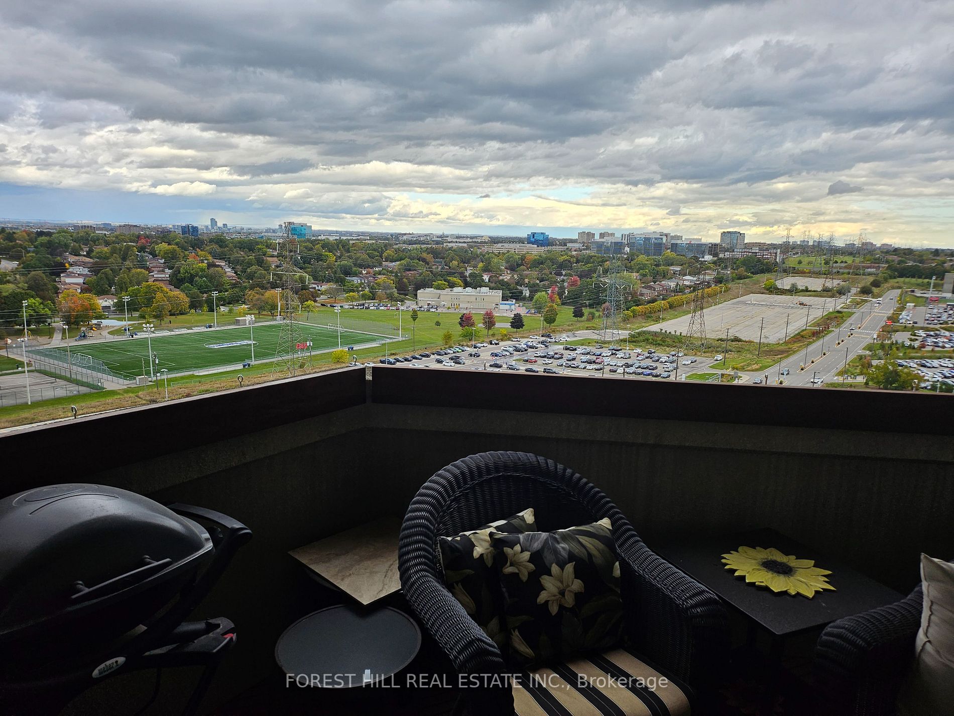 85 Skymark Dr, #1005