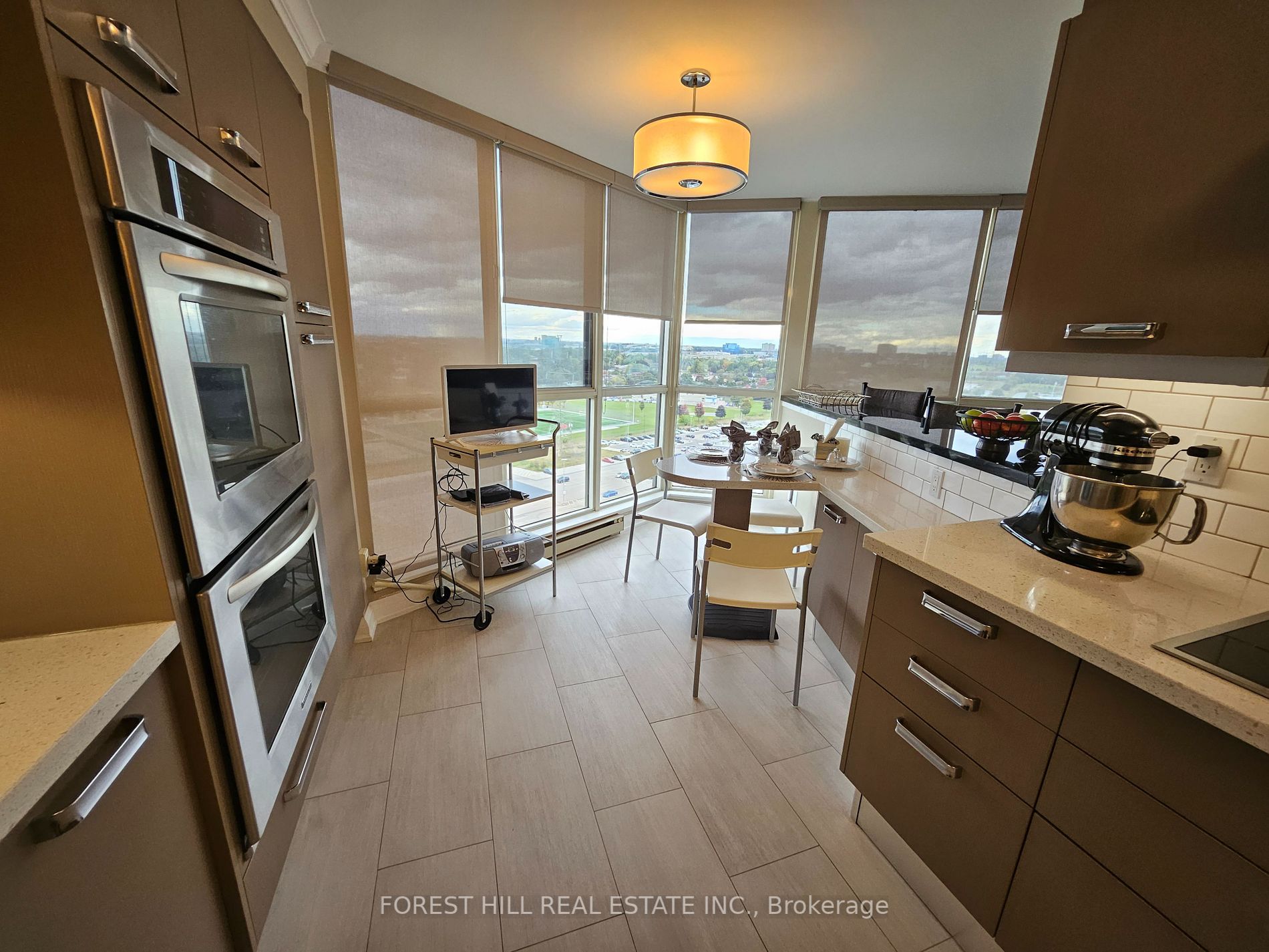85 Skymark Dr, #1005