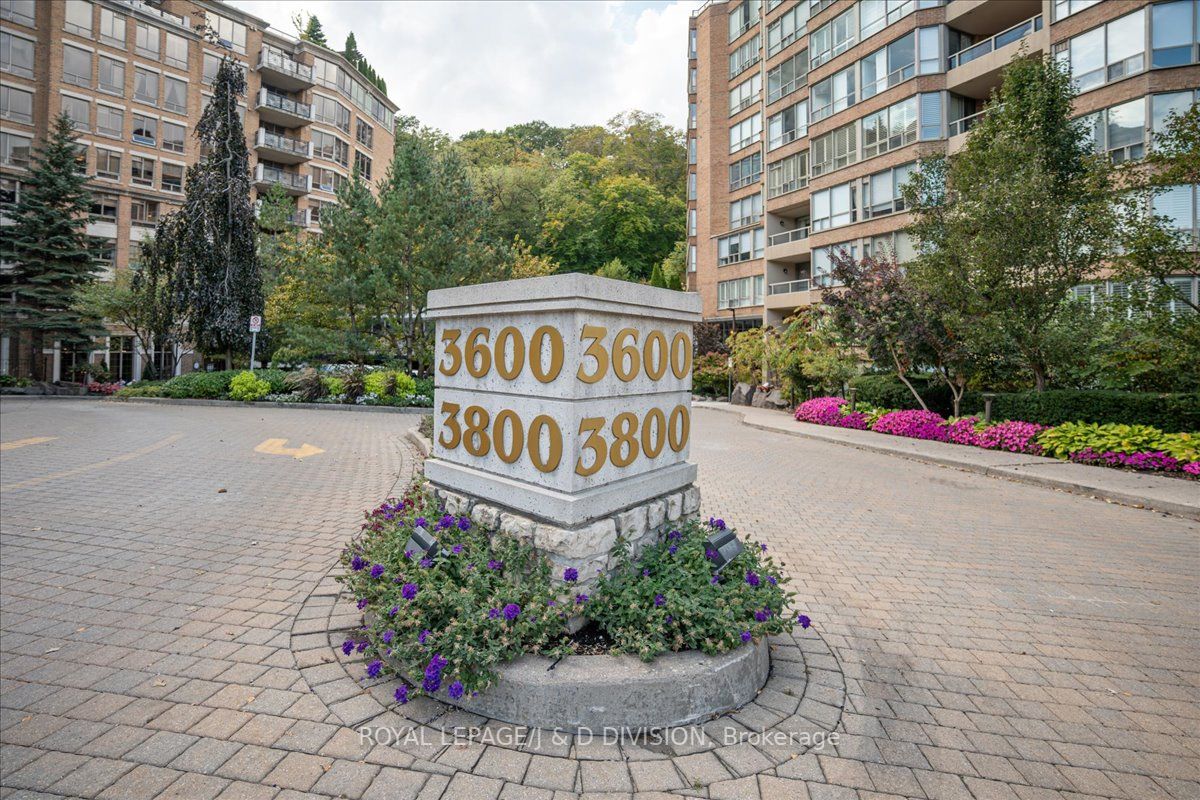 3600 Yonge St, #Ph25