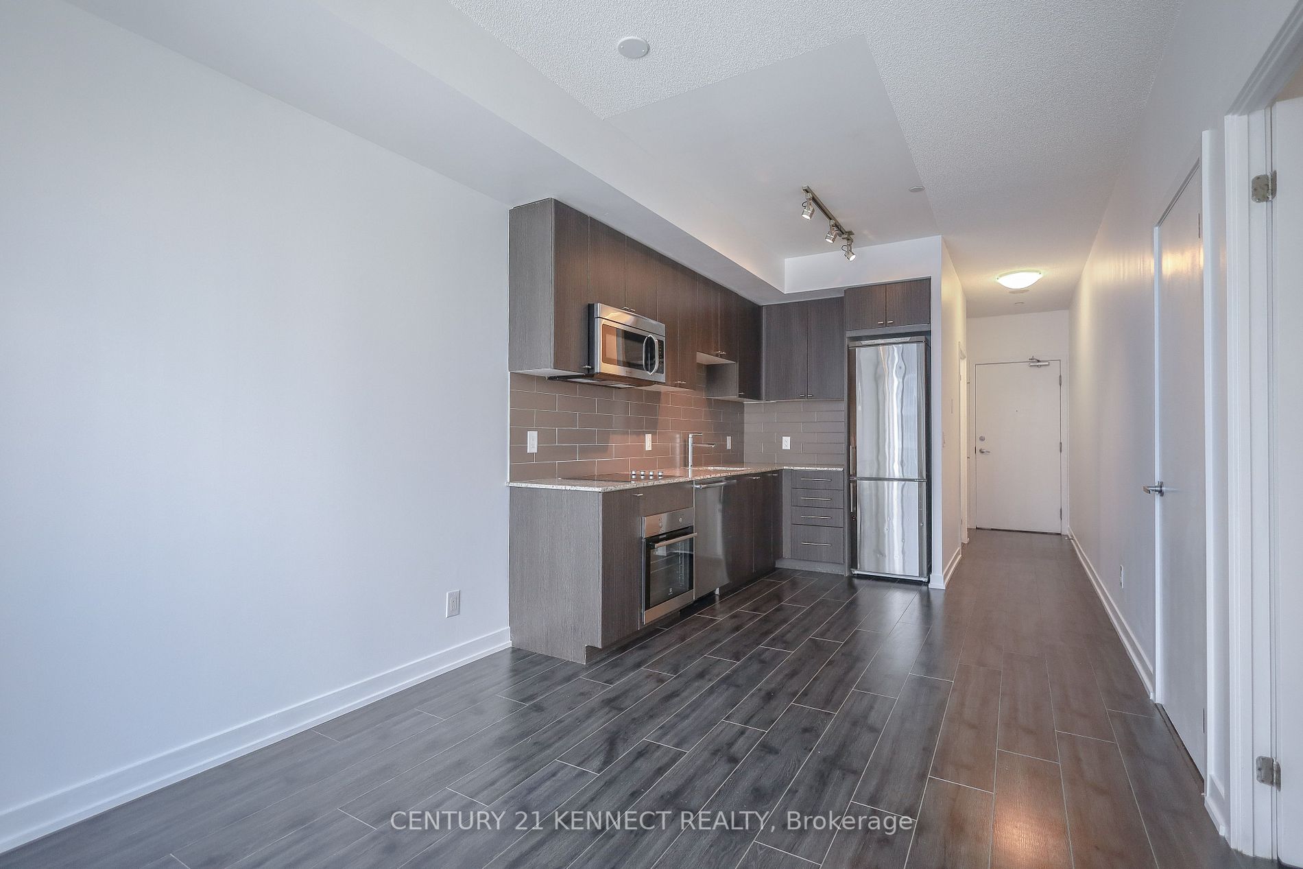 18 Rean Dr, #711