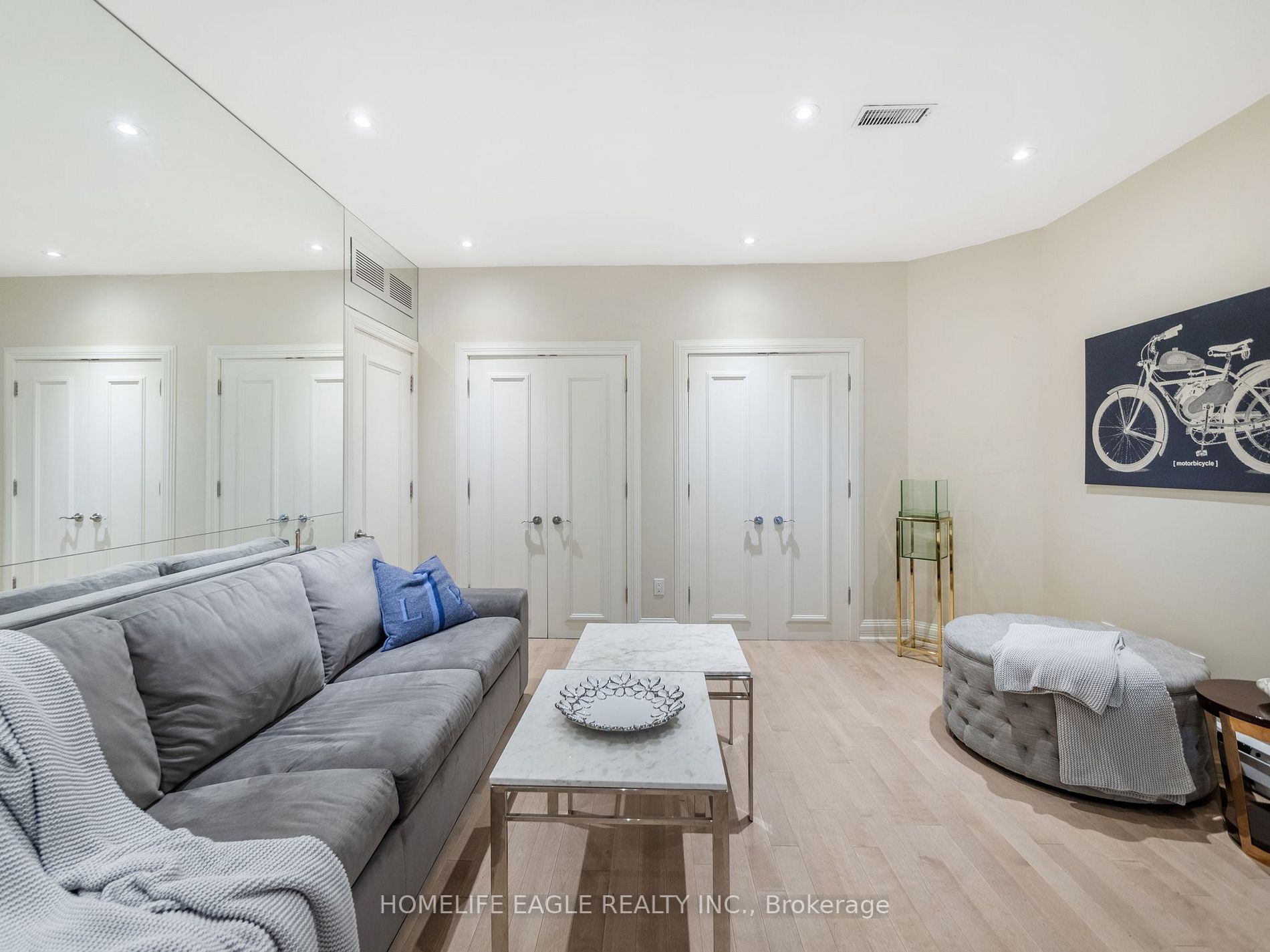 149 Dunvegan Rd