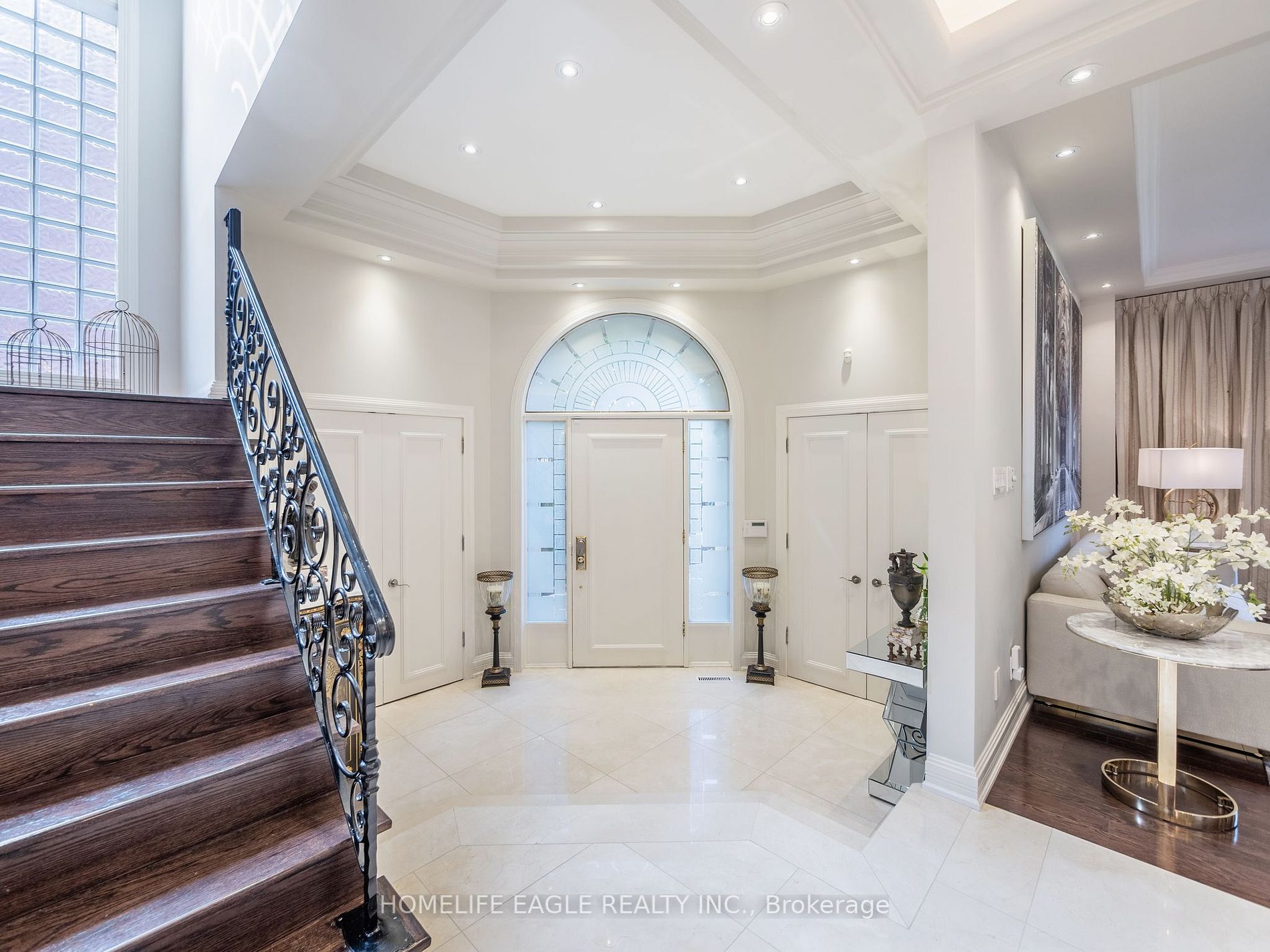 149 Dunvegan Rd