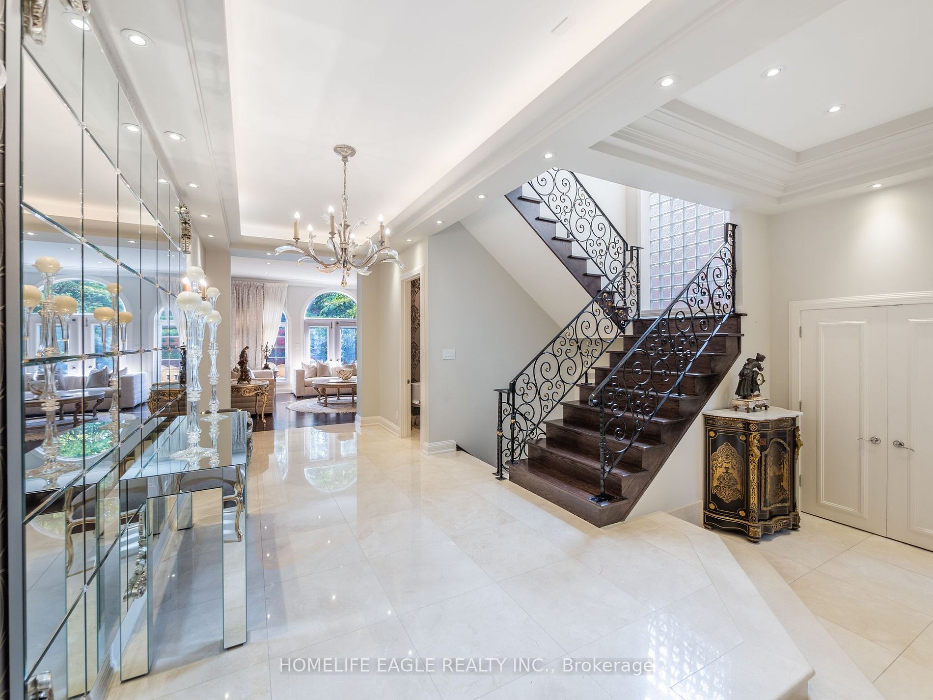 149 Dunvegan Rd