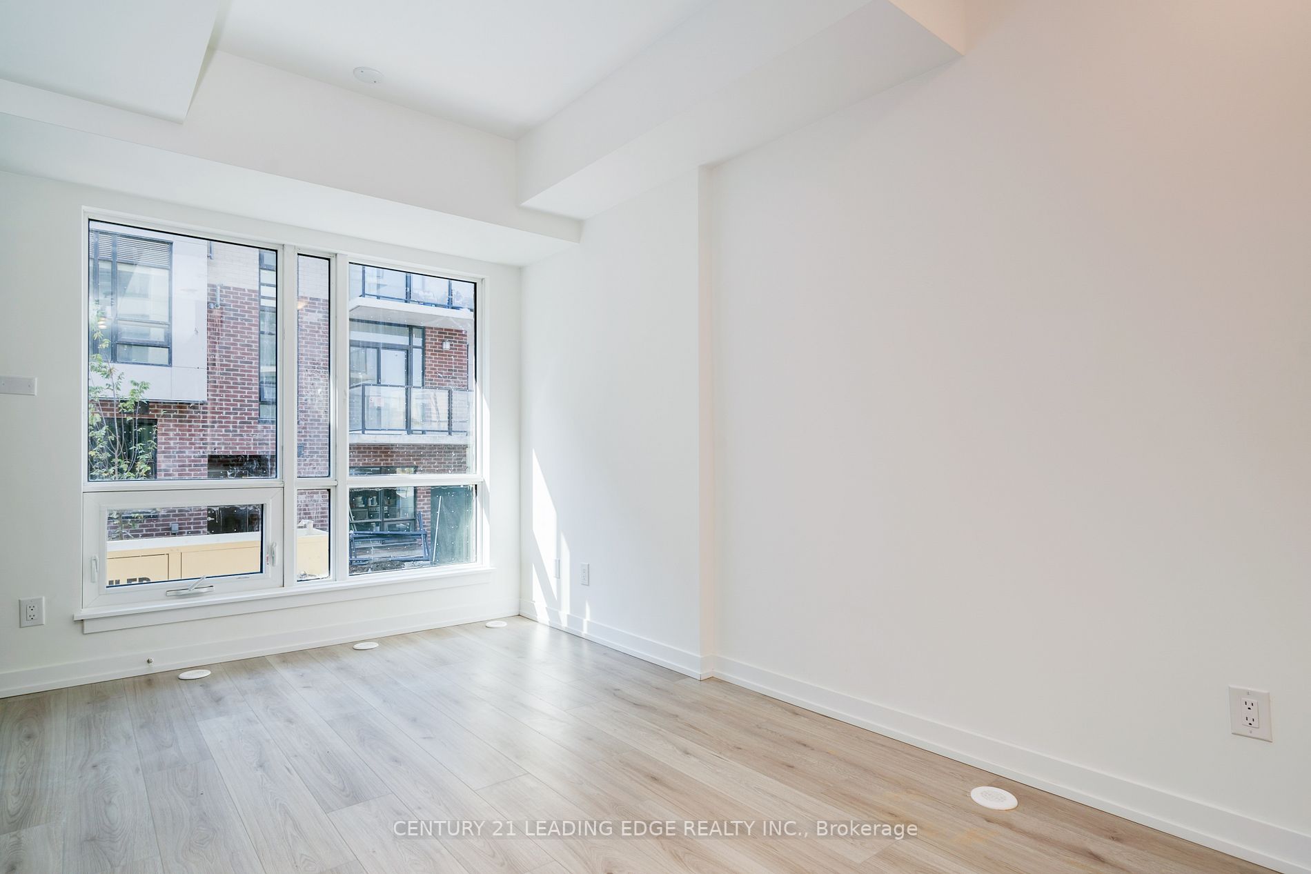 871 Sheppard Ave W, #37