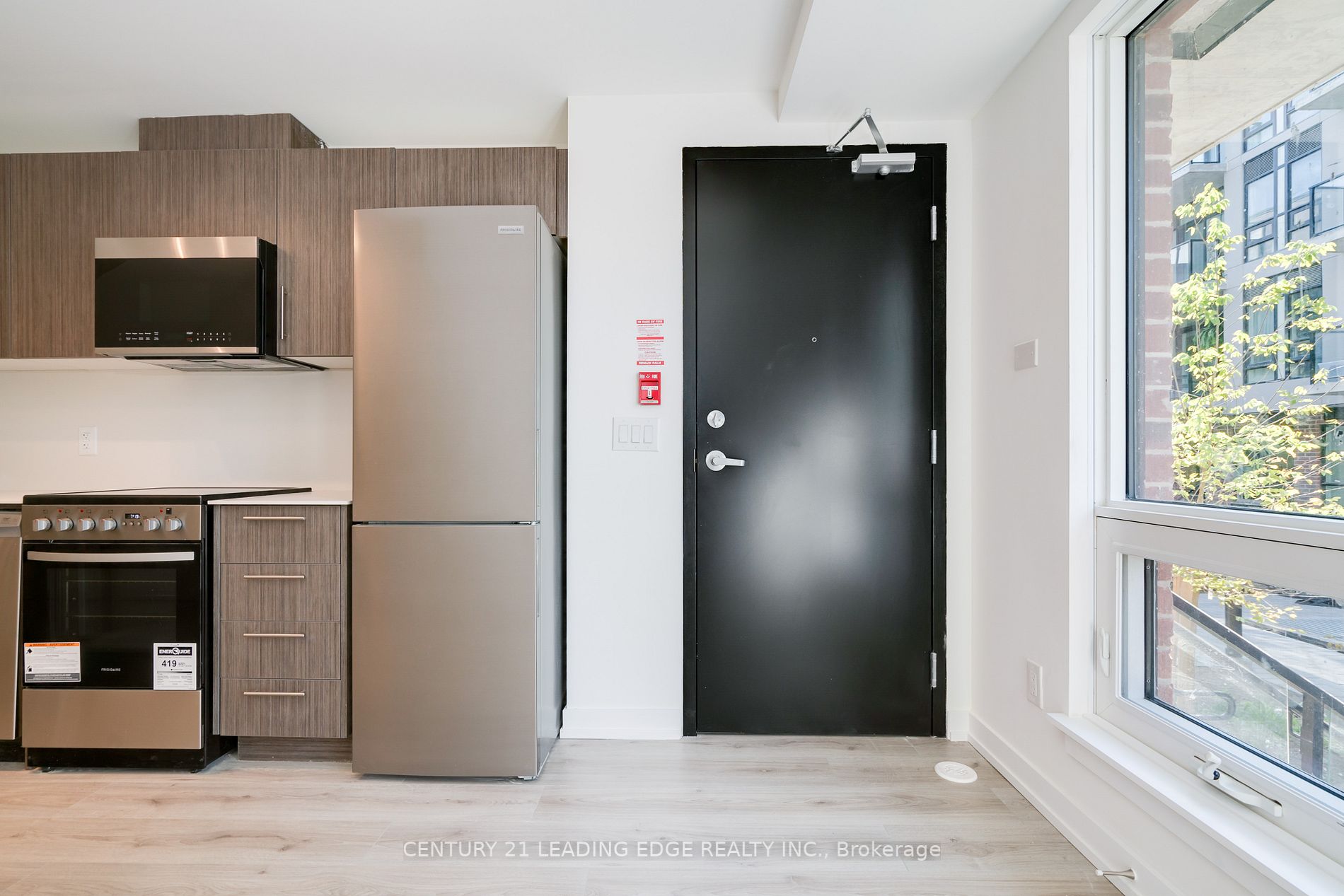 871 Sheppard Ave W, #37
