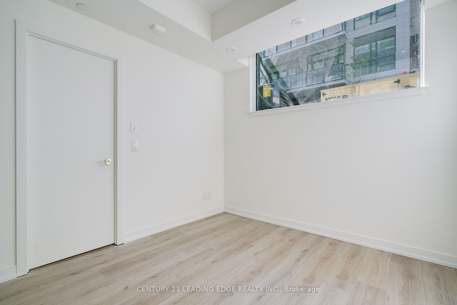 871 Sheppard Ave W, #37
