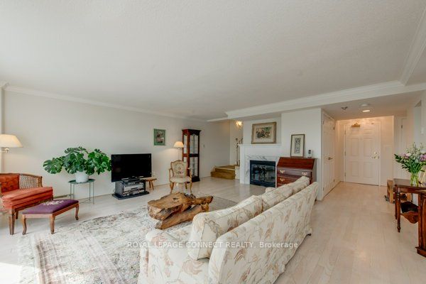 1818 Bayview Ave, #608