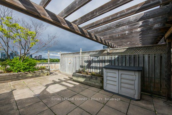 1818 Bayview Ave, #608