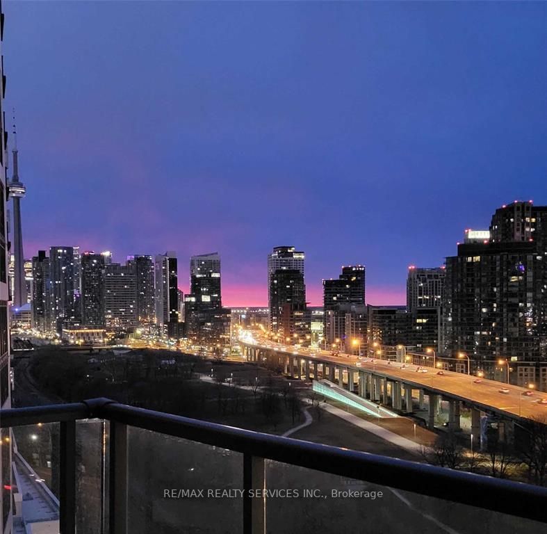 49 East Liberty St S, #1503