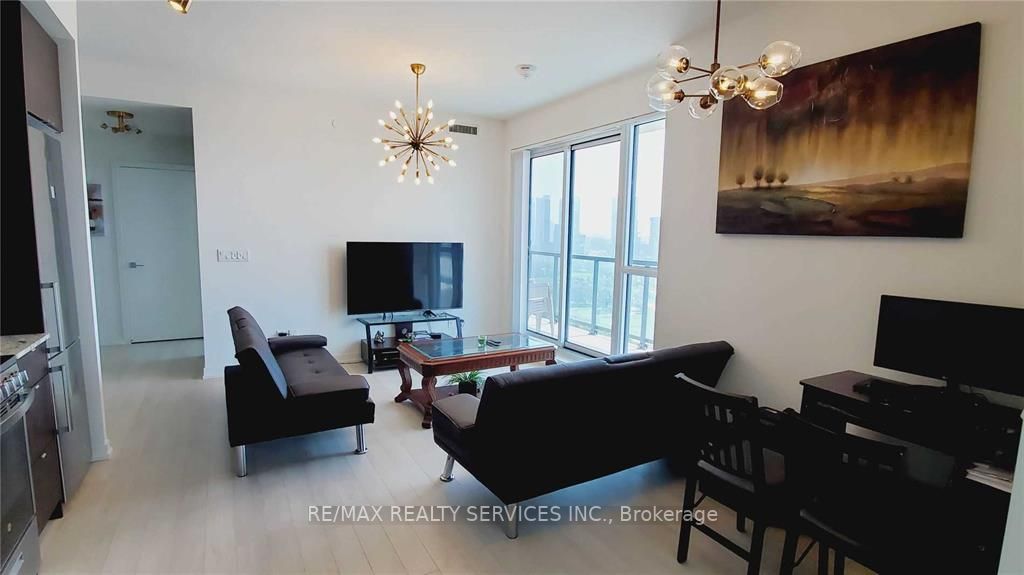 49 East Liberty St S, #1503