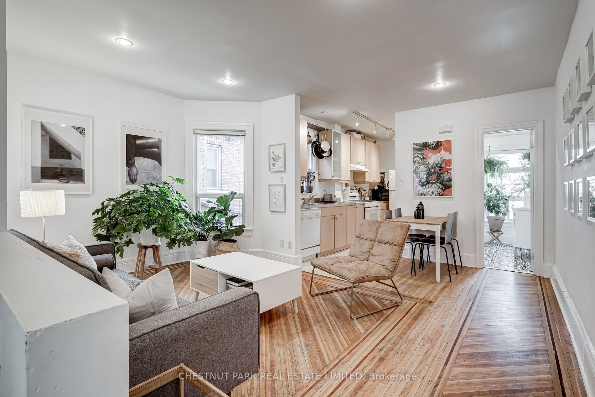345 Markham St