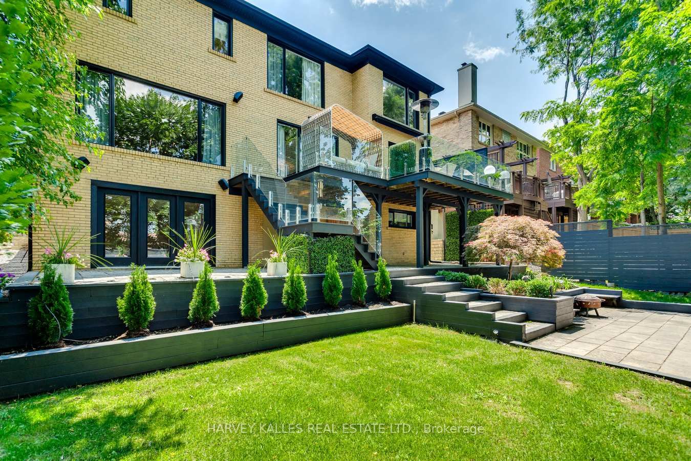 674 Briar Hill Ave