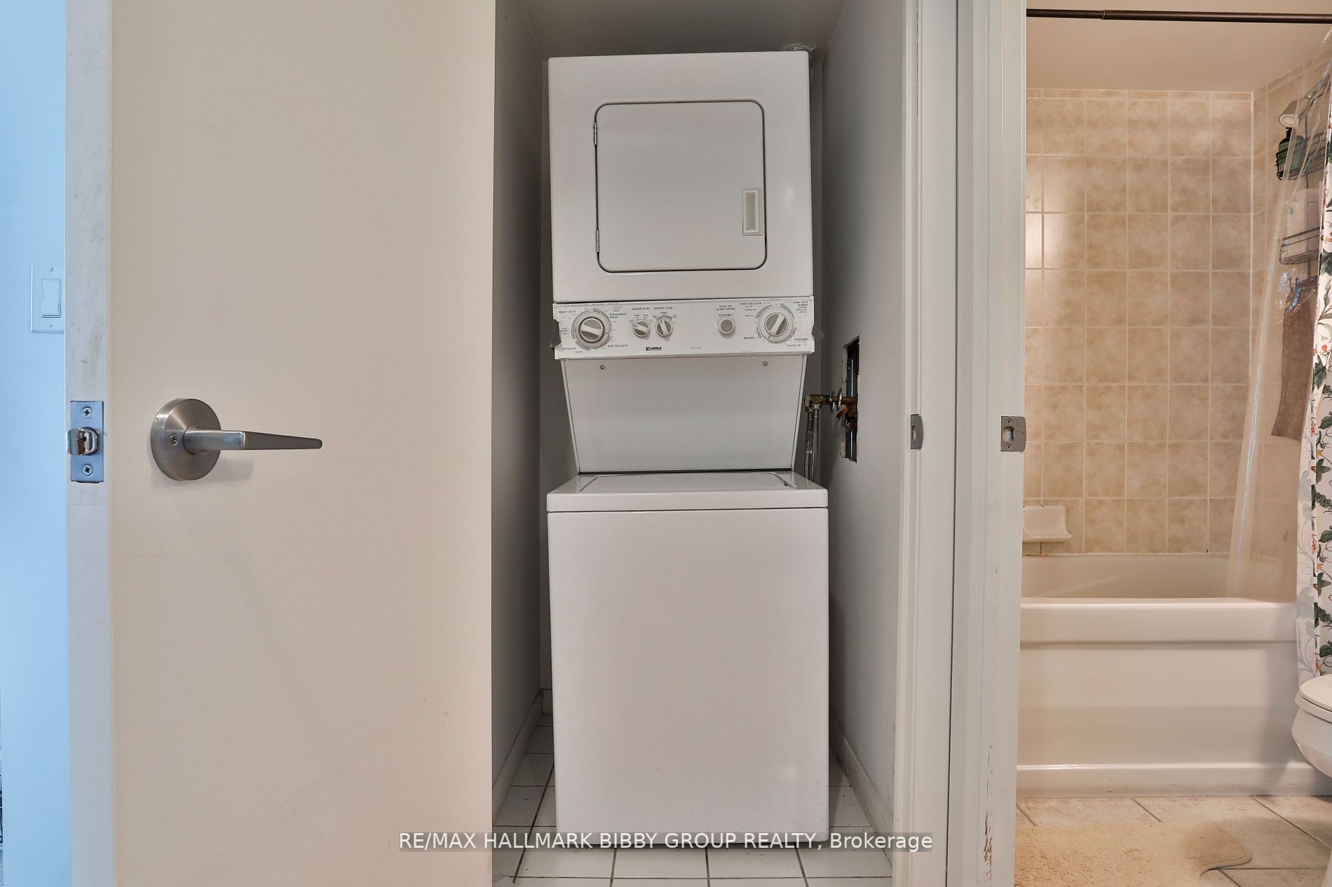 231 Fort York Blvd, #1106