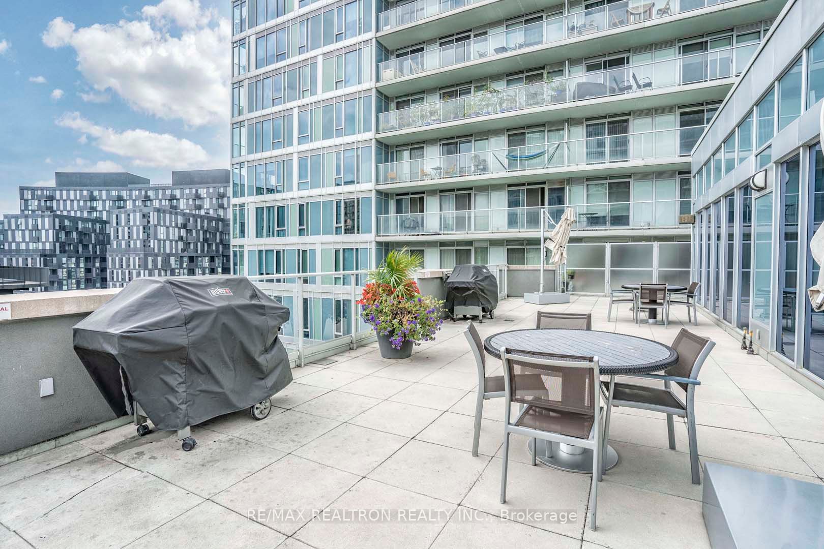 555 Wilson Ave, #E114