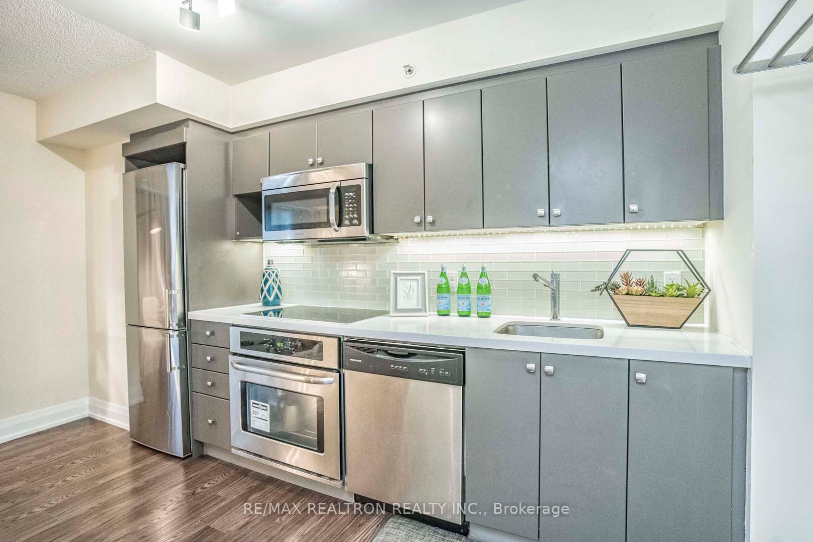 555 Wilson Ave, #E114