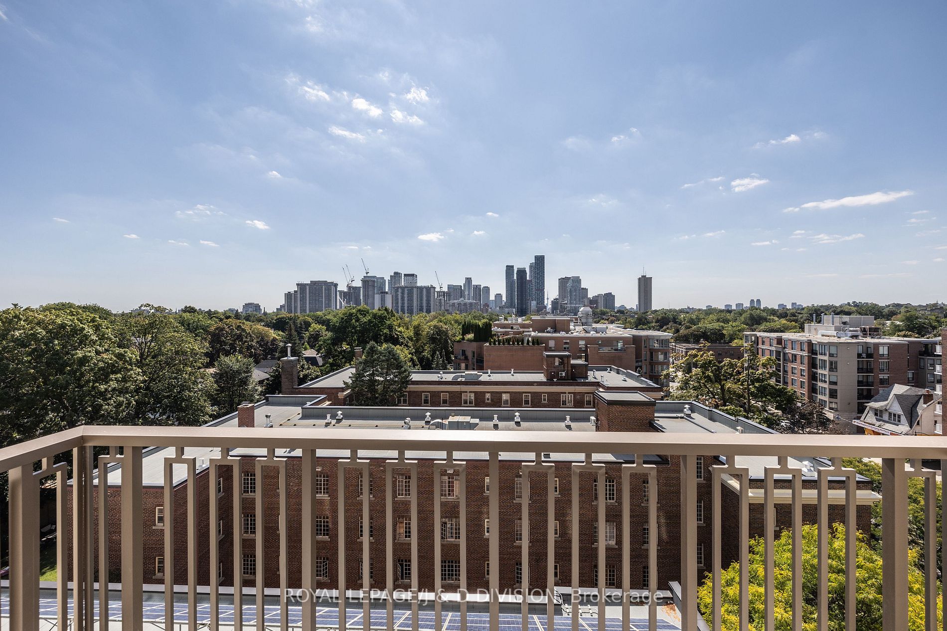 2781 Yonge St, #805
