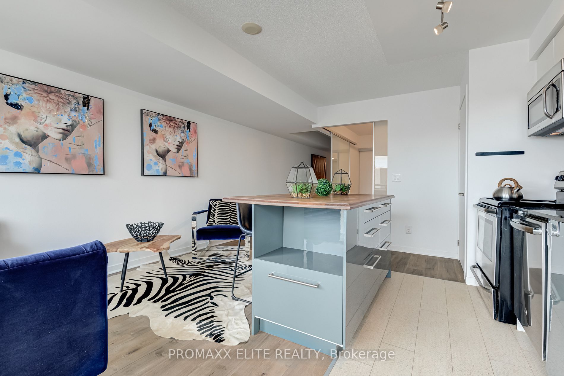 38 Joe Shuster Way, #1601