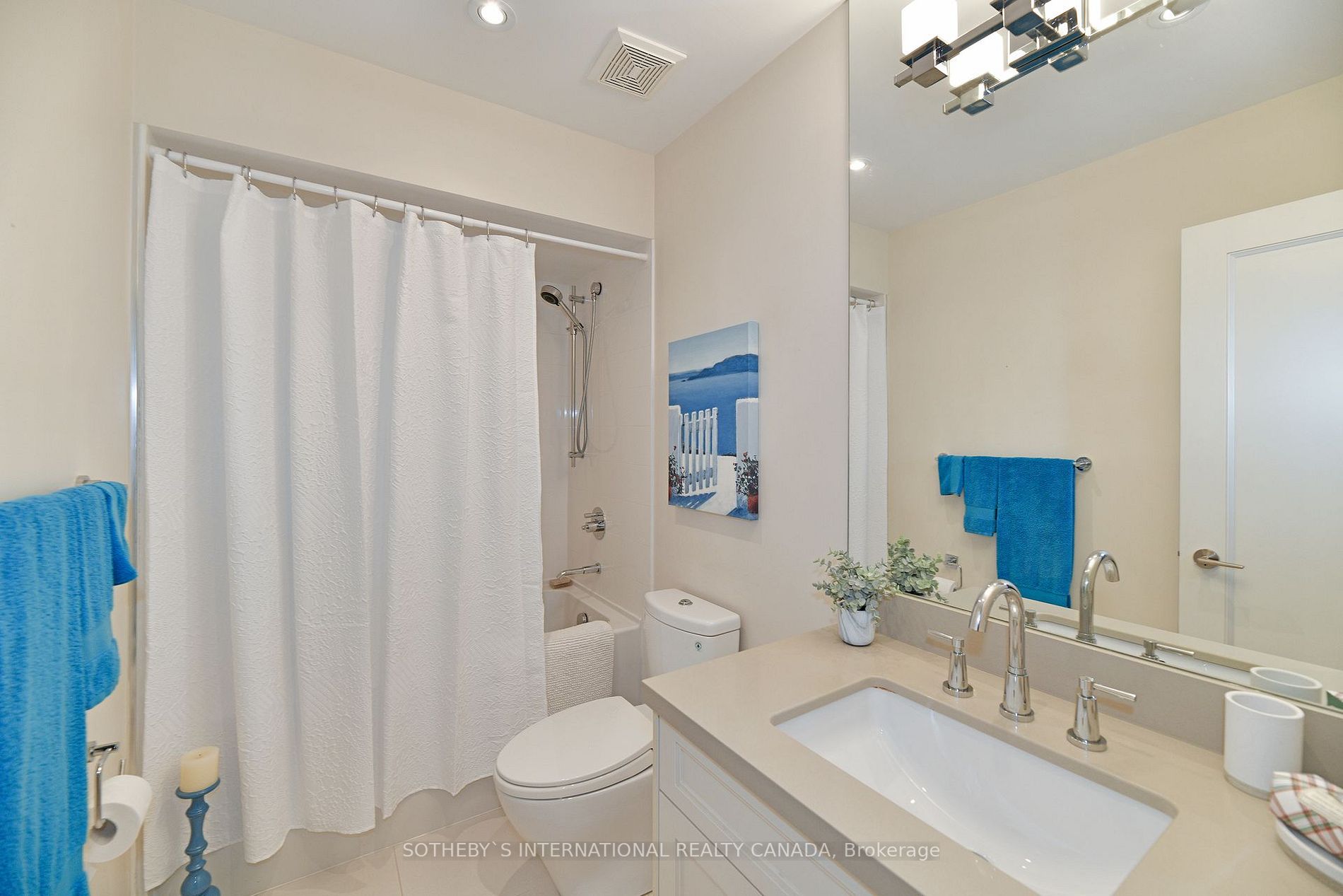 260 Redpath Ave