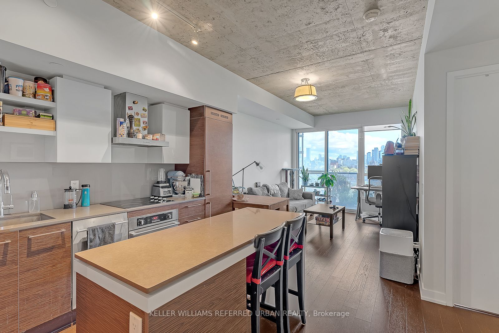 1030 King St W, #905