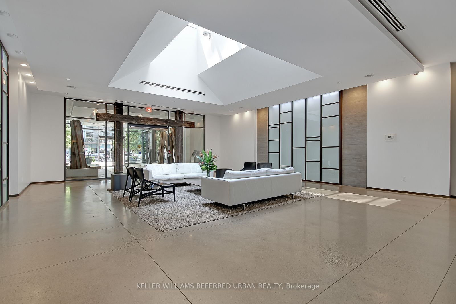 1030 King St W, #905