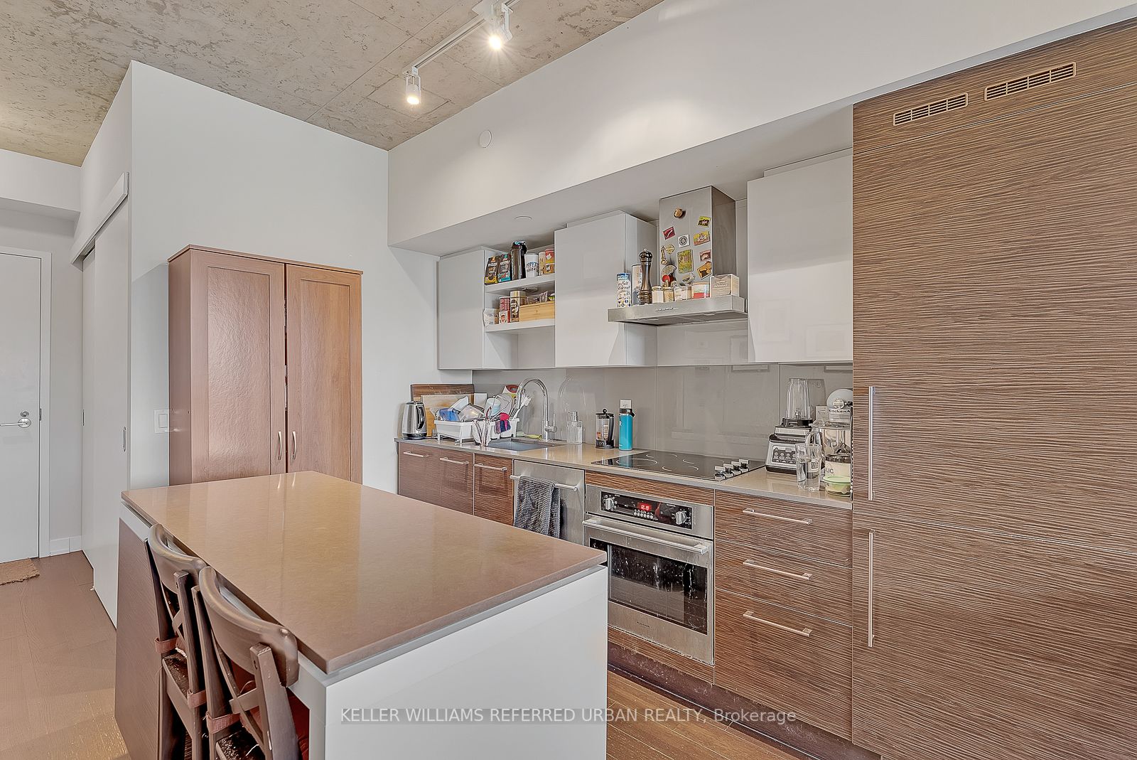 1030 King St W, #905