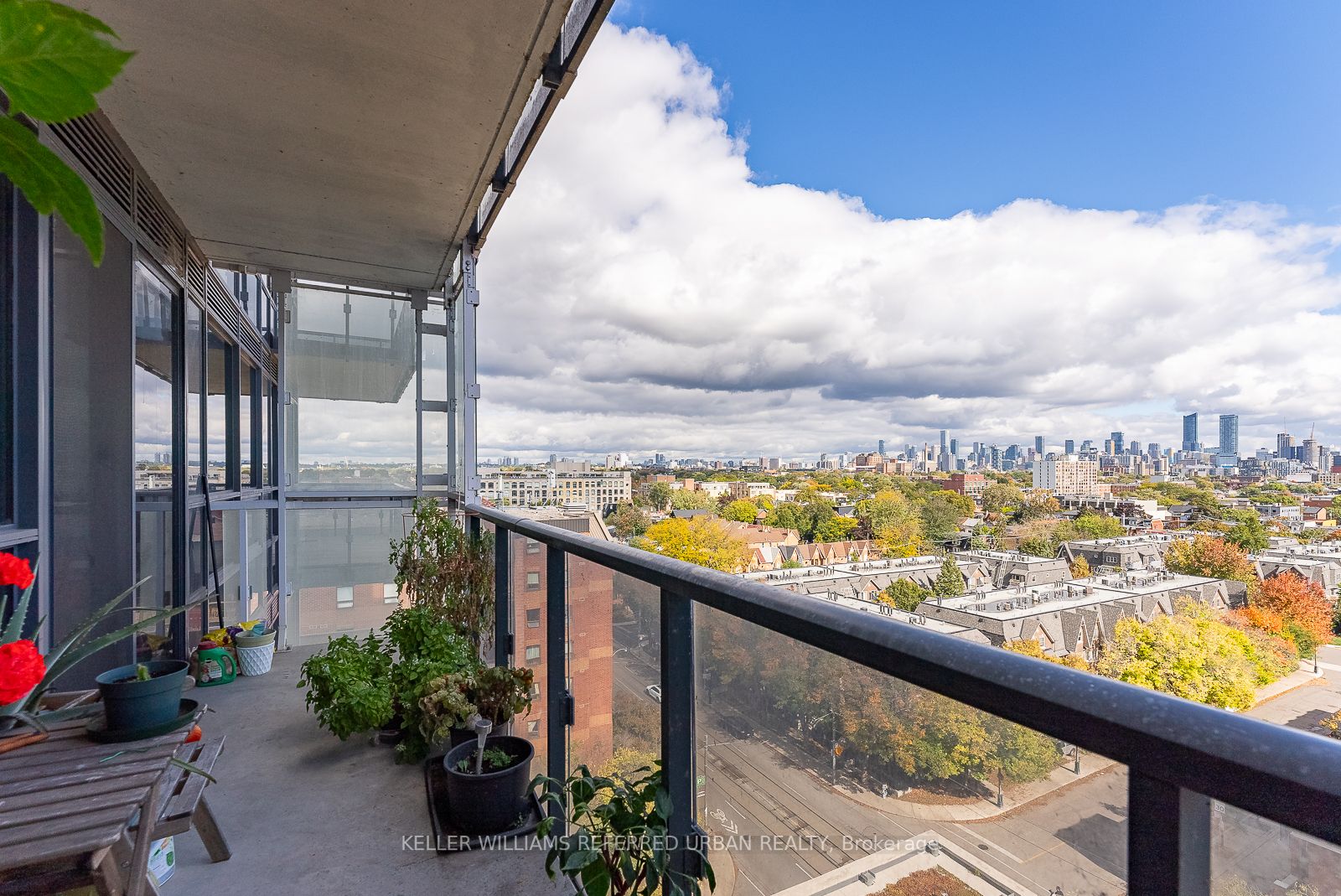 1030 King St W, #905