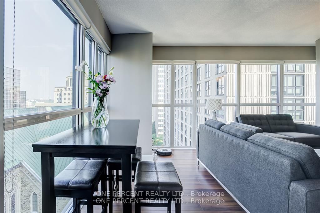 28 Ted Rogers Way, #1109