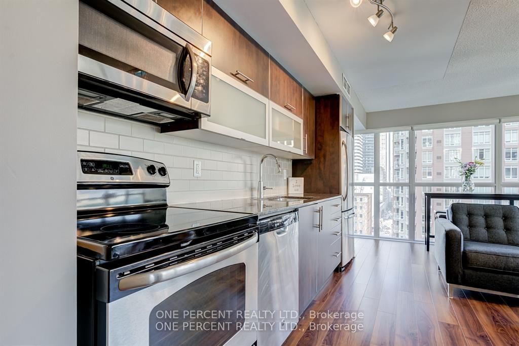 28 Ted Rogers Way, #1109
