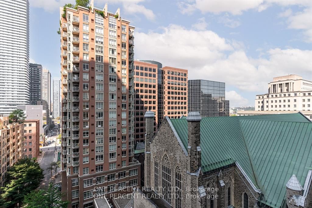 28 Ted Rogers Way, #1109