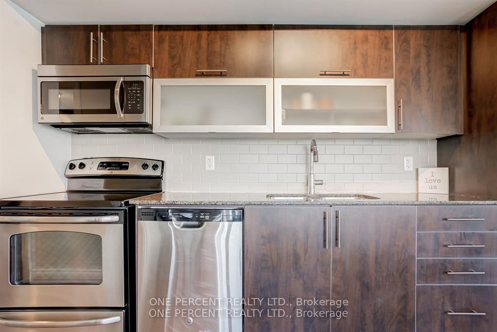 28 Ted Rogers Way, #1109